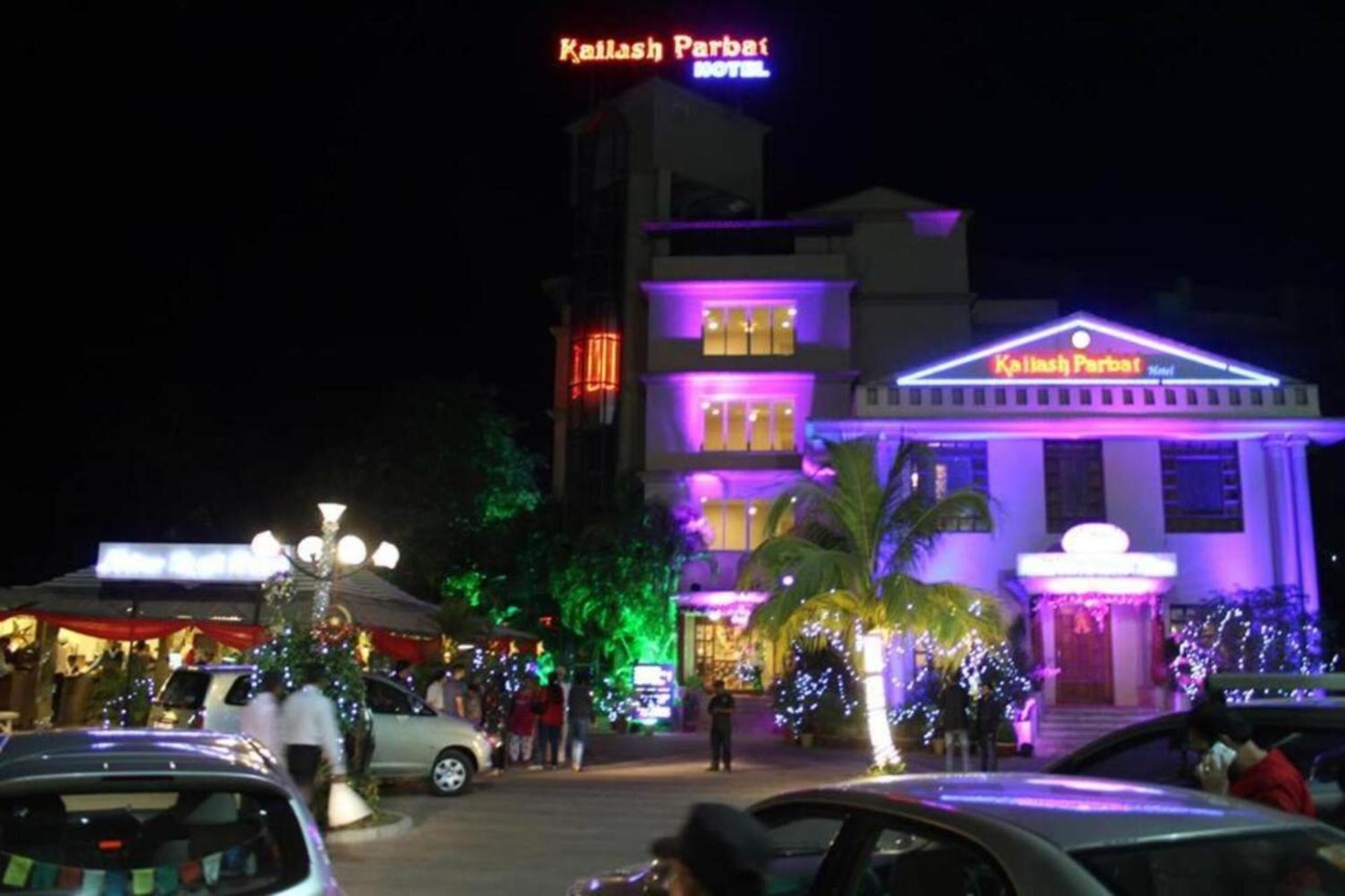 Kailash Parbat Hotel Lonavala Exterior foto